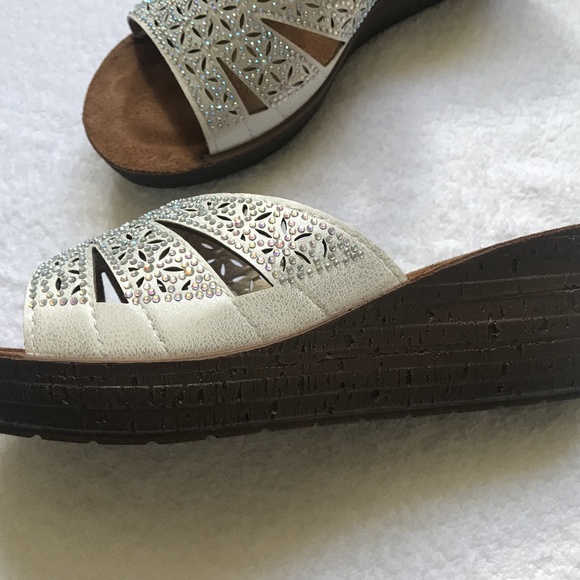 Women's sandals - Picture 2 of 4